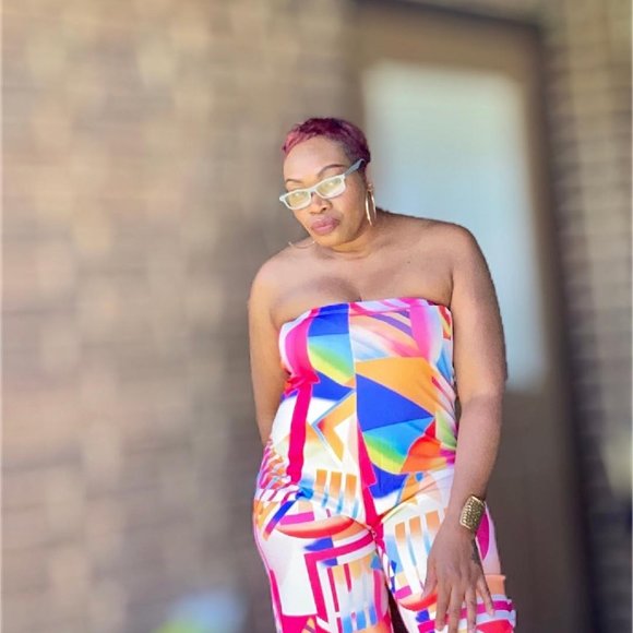 Meet your Posher, Royal - Picture 5 of 6